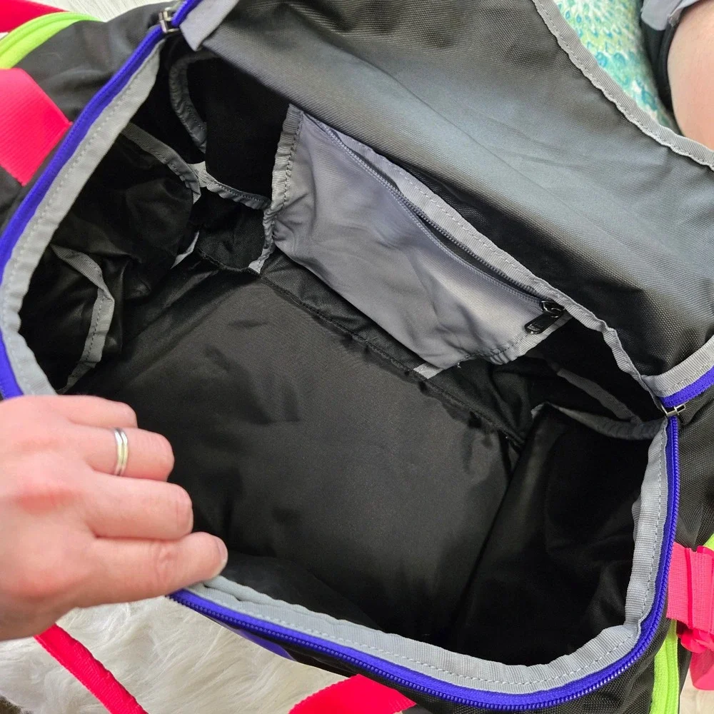 Under Armour Storm Undeniable 3.0 Duffle Bag Black Pink Neon 1301391